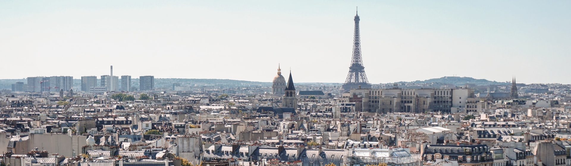 Photo overlooking France with the Eiffel Tower in the background